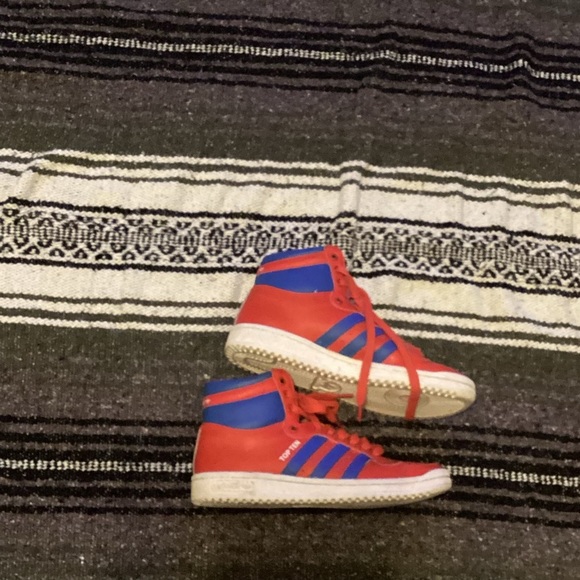 VILLA x adidas Originals Top Ten ‘Final Draft’-SZ 6.5 - Picture 1 of 5